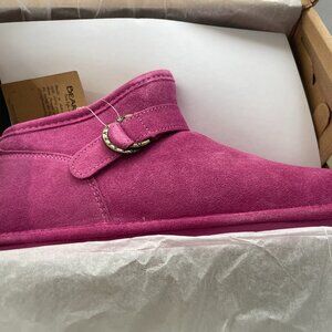 BearPaw slip ons NWT 12M